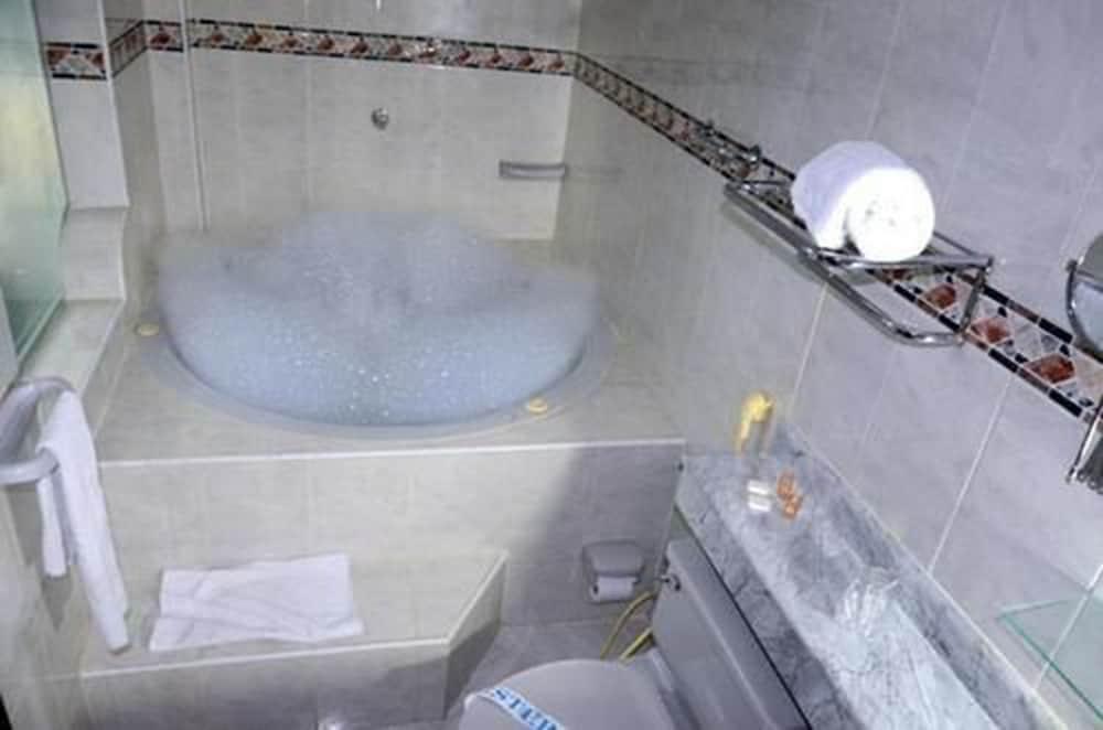 Hotel Intersuites بارانكويلا المظهر الخارجي الصورة